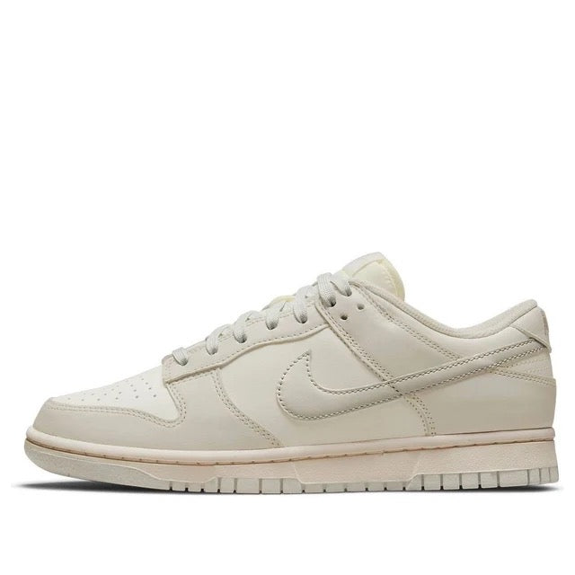 Nike Dunk Low WMNS Light Bone